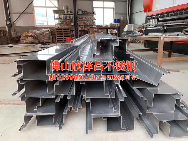 304不锈钢管交叉卡扣(304不锈钢管：交叉卡扣奇思妙想)
